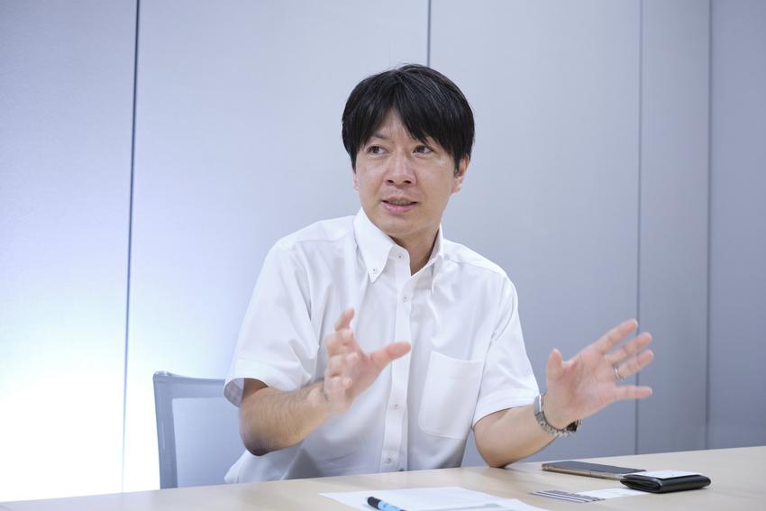 PHD_鶴田さん.jpg