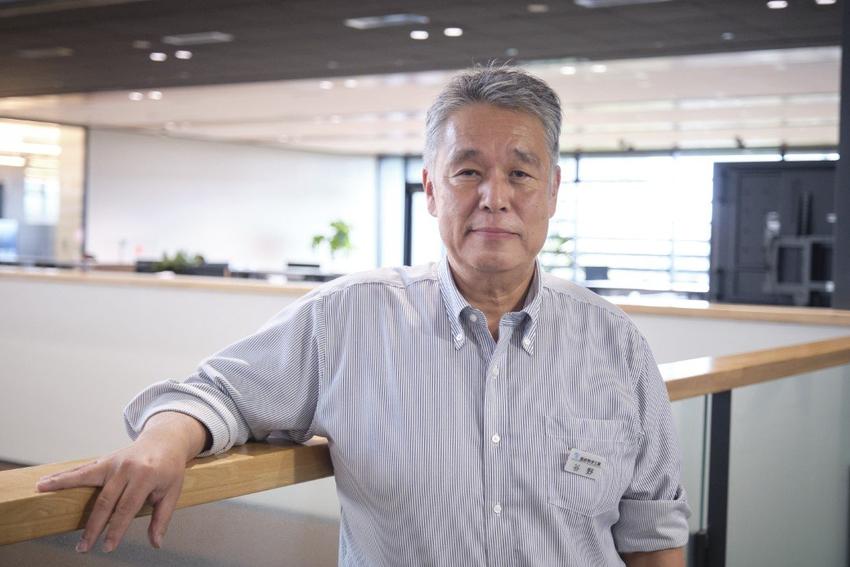 2025_TKS_写真4　チームメンバーからは、「まさにボスという存在」と慕われるプロジェクトリーダーの谷野正幸さん (カスタム).jpg