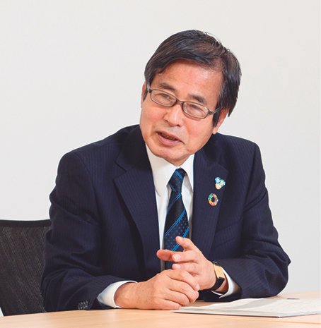 石塚理事長写真